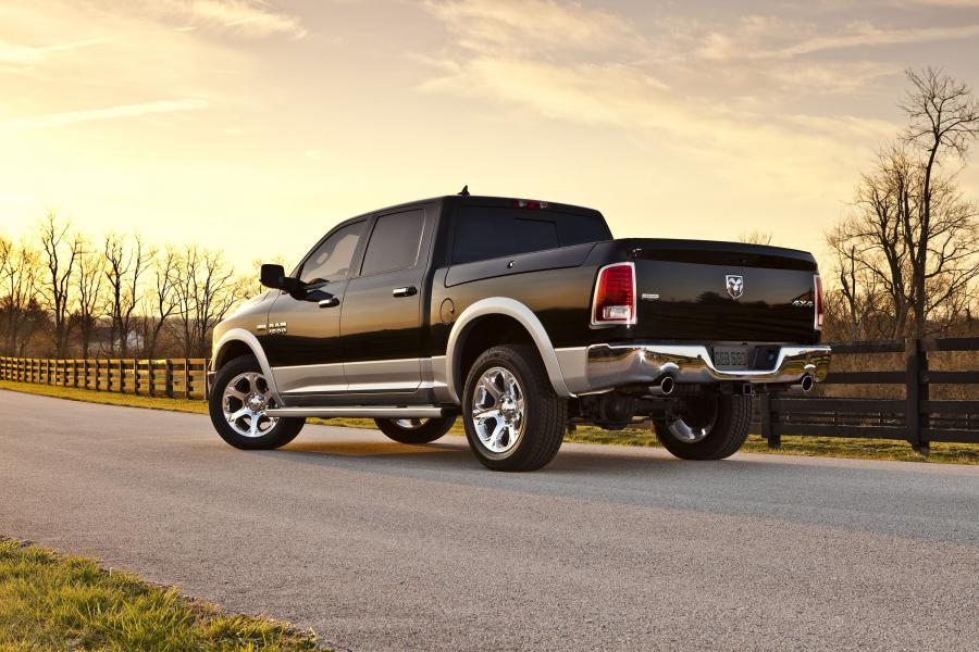  Dodge Ram 1500 2013 года  (фото 42 из 106)